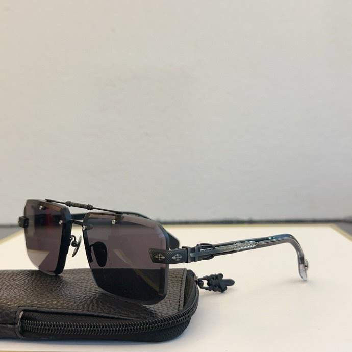 Picture of Chrome Hearts Sunglasses _SKUfw60675356fw